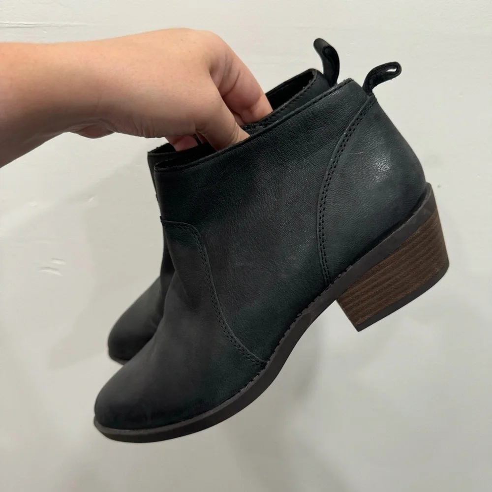 Lucky Brand Faydren Ankle Bootie Leather Size 8 Block Heel